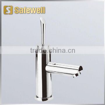 Fashionable basin faucet with single handle