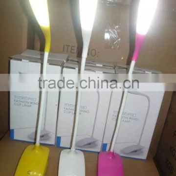 2016 hot sale clip led rechargeable lamps lighting rohs led lighting