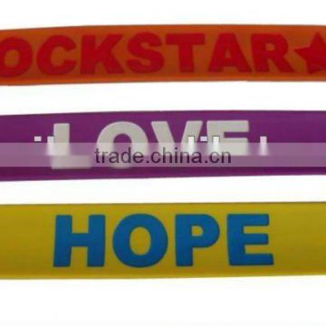 2017 Popular Silicone Happy Slap Bracelet