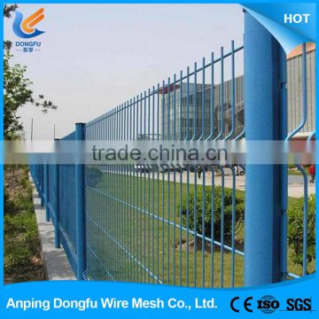 alibaba china supplier barbed wire mesh fence post