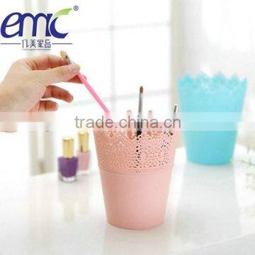 Emc Basket Storage Wire Storage Basket Plastic Storage Basket on Table photo-3