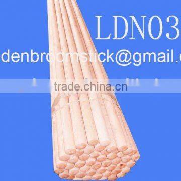 Natural wooden broom handle/mop stick