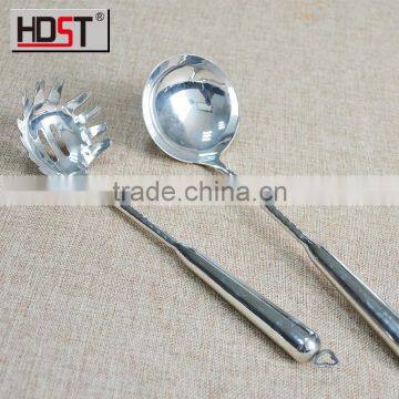 Hot Sale New Design High Quality Screen Flower Handle 304stainless Steel Kitchen Utensils photo-3