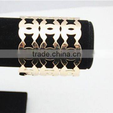 American Fashion Hollow Gold Bangles,wholesale Open Metal Bracelet Bangle for Costume photo-5