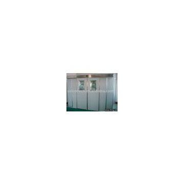 Automatic movable air shower