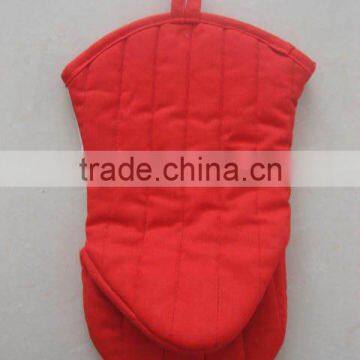 duckbilled cotton oven mitt