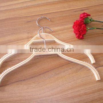 cheap baby wooden hanger for clothes /rubber coated coat hanger