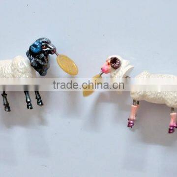 4 inch Small Sheep Eat Dollor Plastic Fridge Magnets Maker