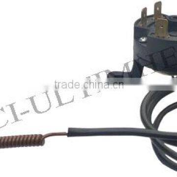 Type 82 3 pole manual reset high limit thermostat