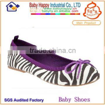 Shenzhen factory fashion zebra stripes cheap child shoes