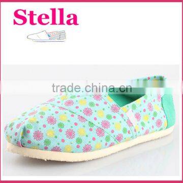 ladies footwear sneaker shivering flower canvas shoes