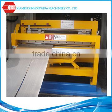 Decoiling and cut to length machine