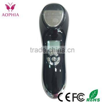 Mini facial lifting massager in home use