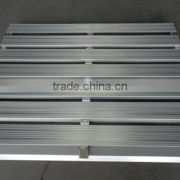 Food use clean and safe aluminum pallet