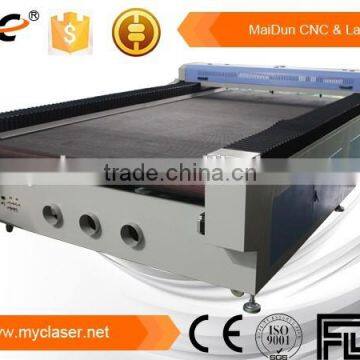 MC1630 auto feeding Denim jeans popular clothing laser cutting machine engraving machine price