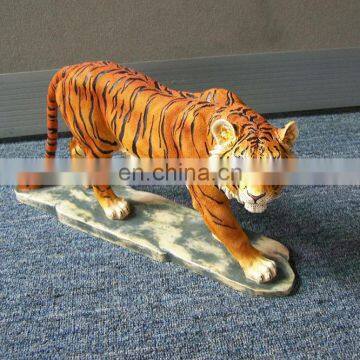 Pretty Tiger Animal Sculpture as Gift and Decoration