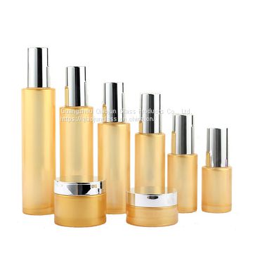 Free Sample Fancy 30Ml 40Ml 100Ml Cosmetic Glass Bottle Lotion Set with Pump