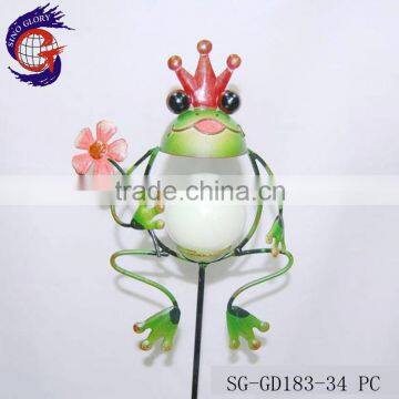 funny metal frog stick glow in dark garden ornament