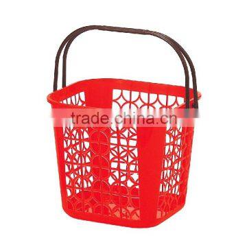 Simple plastic storage basket for family use