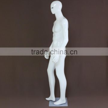 standing strong Male mannequins