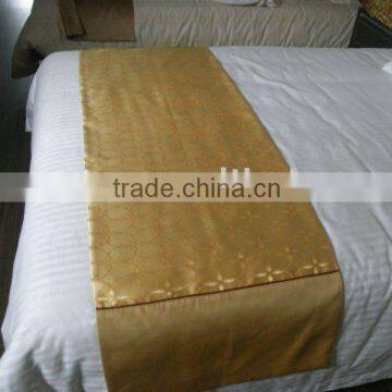 100% Polyester hotel Bed Runner and bed spread