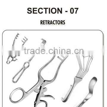 RETRACTOR