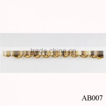 New Arrival Bracelet Hand Chain For Men In Stainless Steel Gold Jewelry