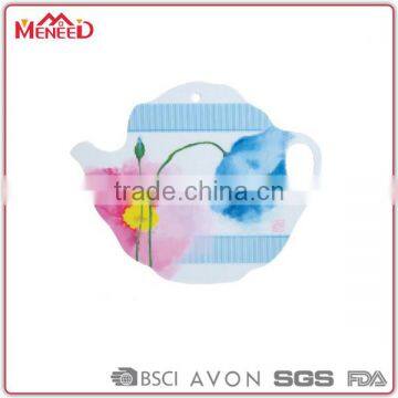 Creative unique bottle shaped colorful melamine chopping board with holes