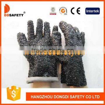 DDSAFETY Hot Sale PVC Gloves Black PVC Rough Chip On The Palm Back Safety Gloves