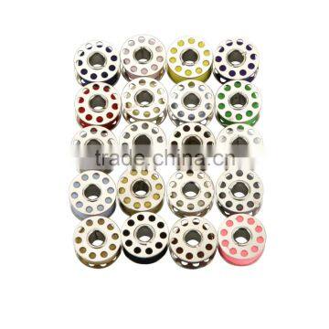 25 Color MixPolyester Threads With Metal Bobbins Spool One Transparent Plastic Box For Old Domestic Sewing Machine Tools photo-3