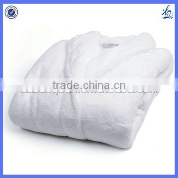 Super soft 100% polyester coral fleece bathrobe