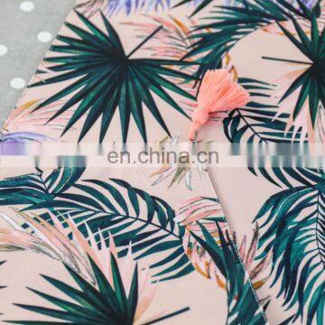 Wholesale Banana Green Leaf Pattern Custom Dining Table Runner for Party/Banquet Table Family Decoration photo-5