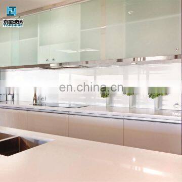 China Supplier White Color Back Painted Lacquered Glass Splashback Kitchen photo-3