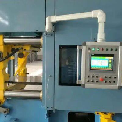 Box Free Vertical Molding Machine