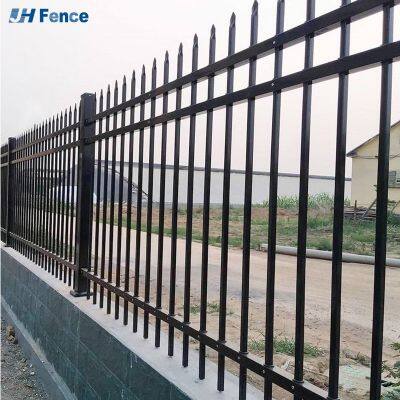Schwarzes Metall-Steel-Pickett-Zaunpanel für die Sicherheit von Außenanlagen wie Gärten, Trellis und Tore