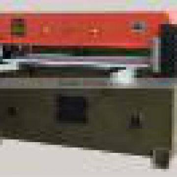 Plastic sheet cutting machine