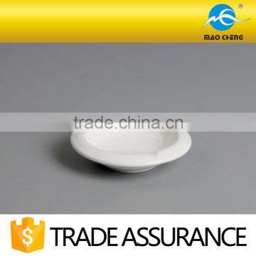 White Chafing Porcelain Round Ashtray photo-2