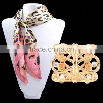 fashionable metal alloy butterfly shape crystal scarf ring