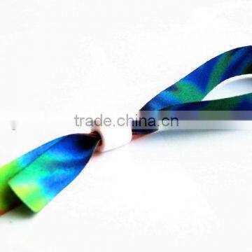 CMYK printed fashion festival wristband with wristband lock