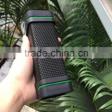 New Outdoor Portable dj Loudspeaker Box Splashproof Bluetooth Boom Speaker Support tf Card and Handsfree photo-3