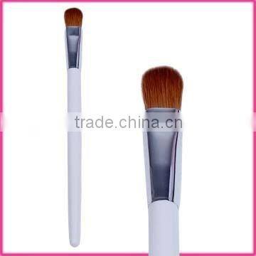 Maximum Coverage Concealer Brush 002