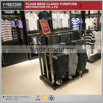 Unique Design Metal Male Clothing Display Stand