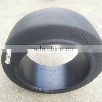 Forklift Wheels 12 Inch Smooth Tread Press-on Solid Tire 12x4 1/2x8 photo-2