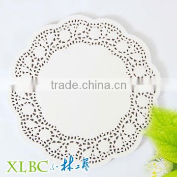 16.5" Paper Doilies