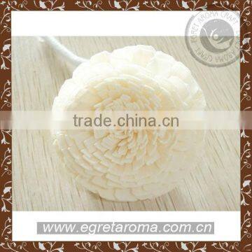 Factory Direct Sale Handmade Natural Sola Wood Flower photo-4