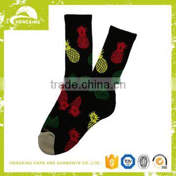 Cheap Wholesale Custom Logo Cotton Socks photo-3