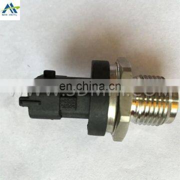 Auto Parts Fuel Rail High Pressure Sensor 0281006425 For Weichai photo-3