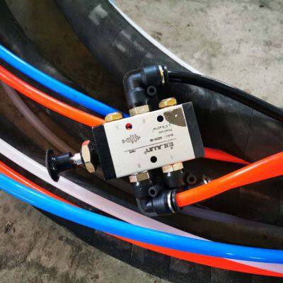 Bingteng Machinery Handheld Mobile Sandblasting Tank, Engineering Surface Cleaning Equipment