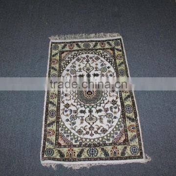 prayer mat white and beige silk rug hand knotted pure silk rug