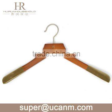 HRB-004V Deluxe wooden flat hangers